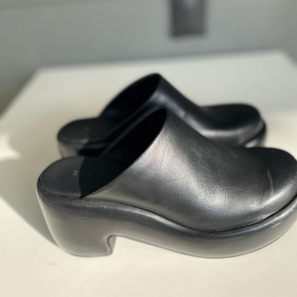 Everlane The Puffa Clog - Picture 3 of 4